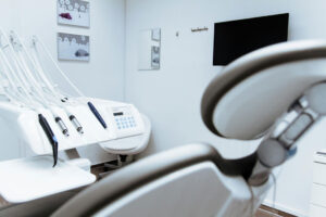 dentists open on saturday near me